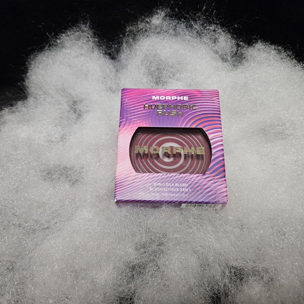 Morphe Hypnotic Rush Blush in Pink and Purple